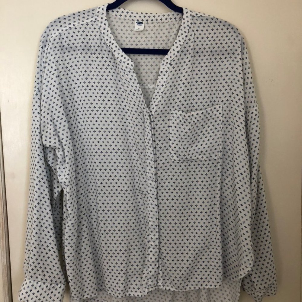 White Tunic with Navy Detailing